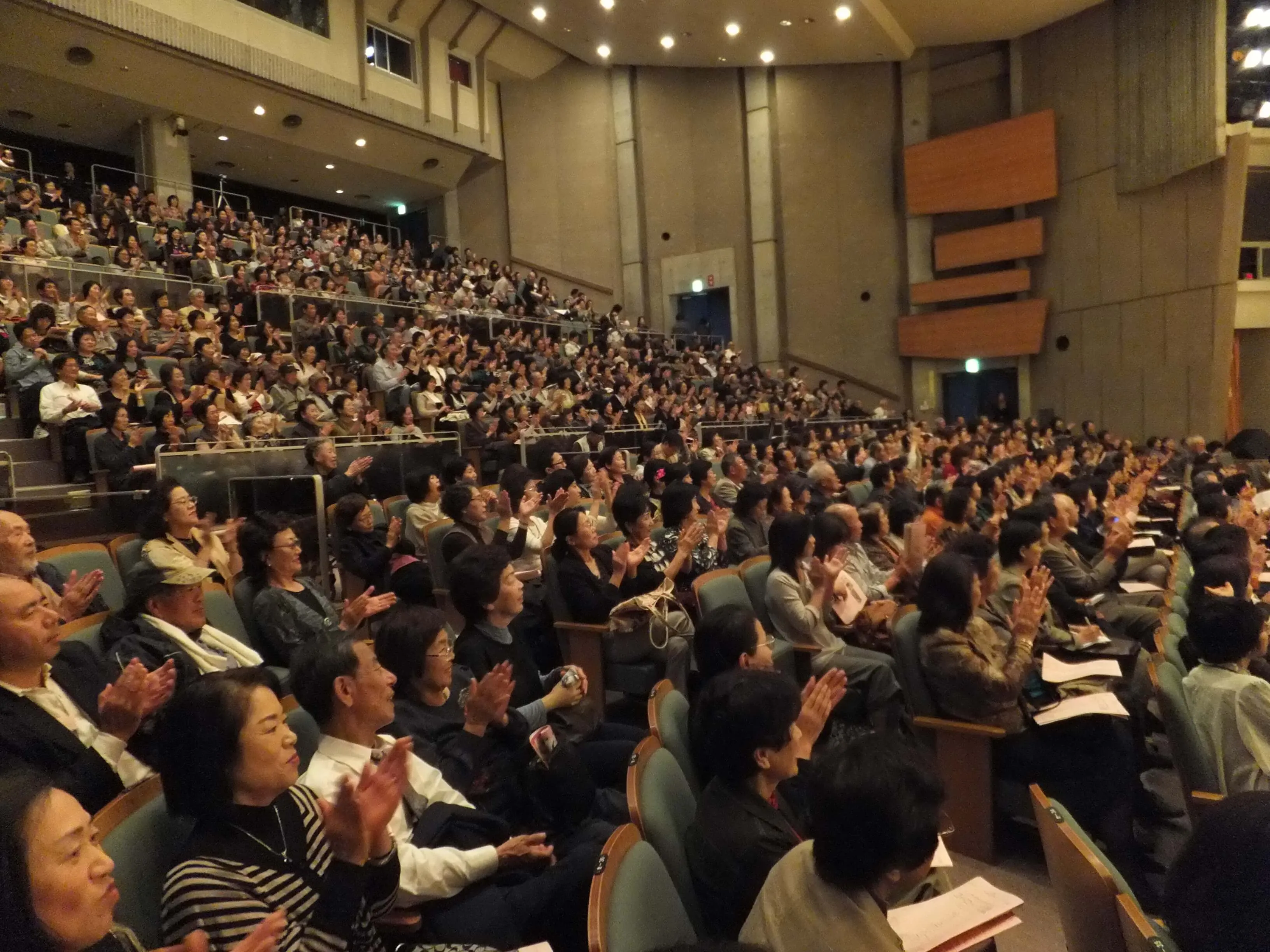 Zagreber und Wiener Lieder + Japan-Tourneen — Foto